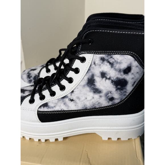 Yoki Lauren-28 Black Tie Dye Platform Combat Boots Women’s Size 8 NWT - Picture 3 of 11